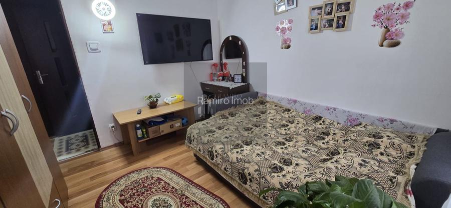 Apartament 2 camere, Titan,  decomandat,  etaj 1, - 9