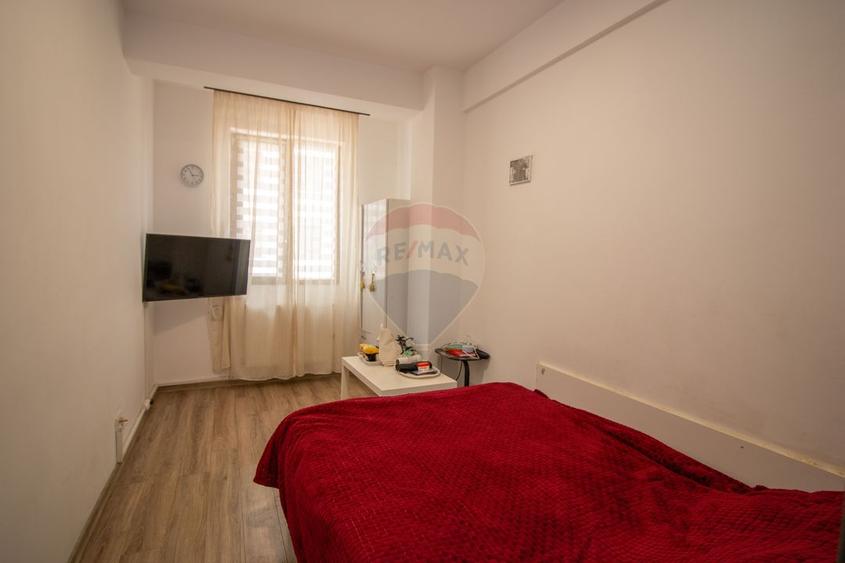 Apartament 2 camere de vanzare Et 1 Prelungirea Ghencea str Alunului