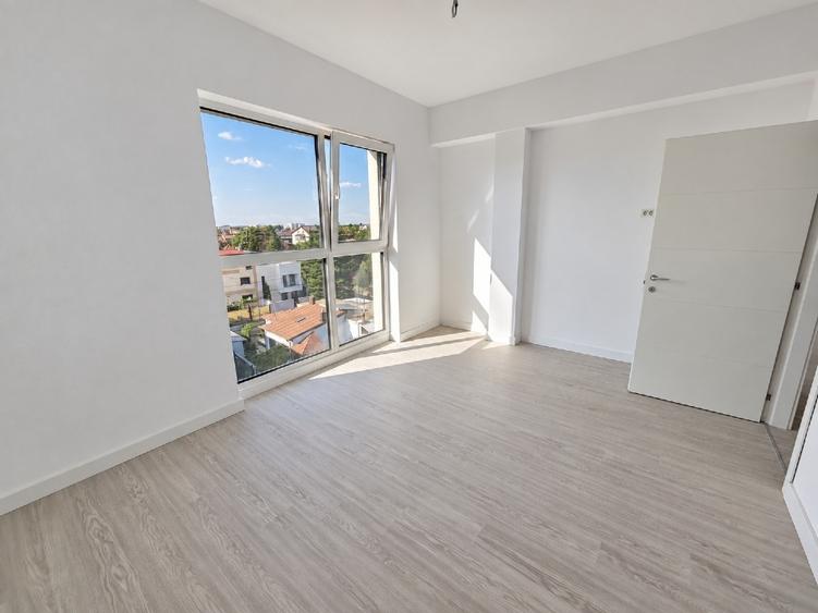 Proprietar Apartament 3 camere Colentina, parcare inclusa, 2 bai, 2 balcoane