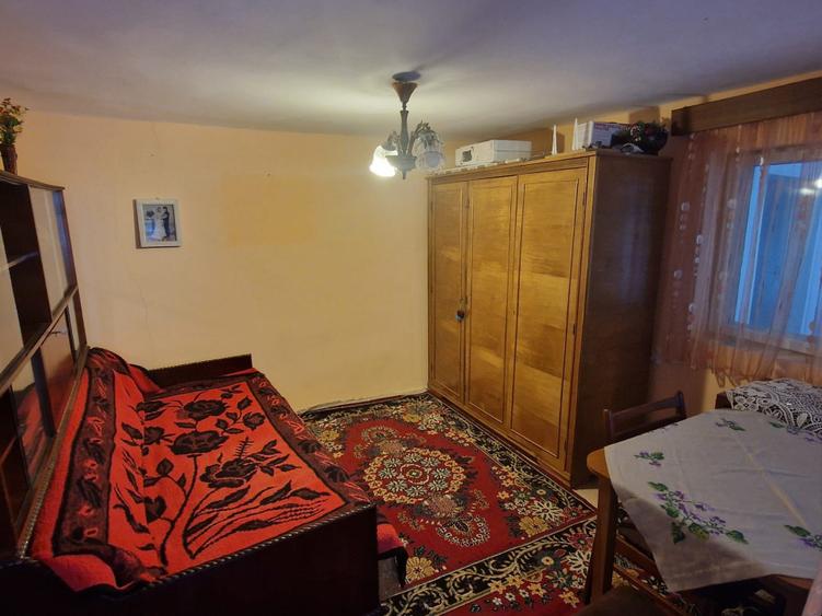 Casă renovată și Teren 2200 mp | Curtișoara, Bumbești-Jiu | Potențial Investiție
