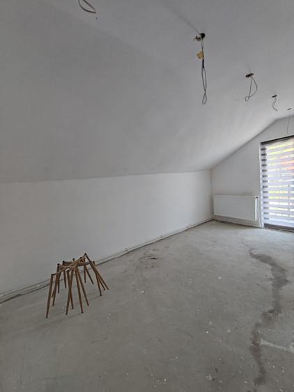 Casă 240 mp, mobilată și gata de locuit, zona Baia Sprie - Central
