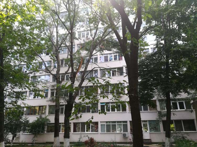 Vanzare garsoniera zona Costin Georgian, etaj 6, langa metrou
