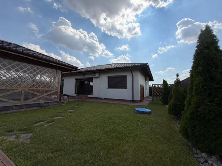 Casa individuala, mobilata si utilata situata intr o zona linistita si verde