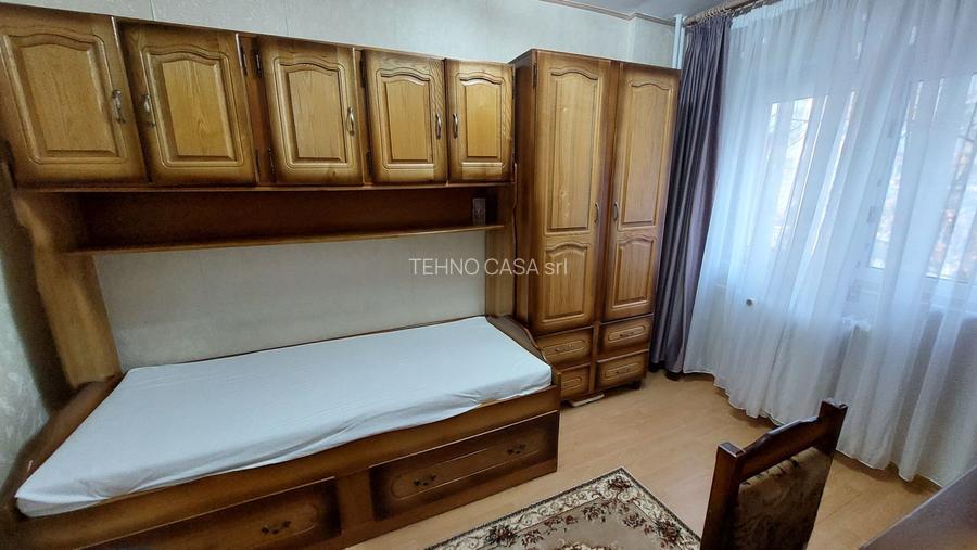 13 Seprembrie,Panduri, metrou Academia Militara la 800m - 15