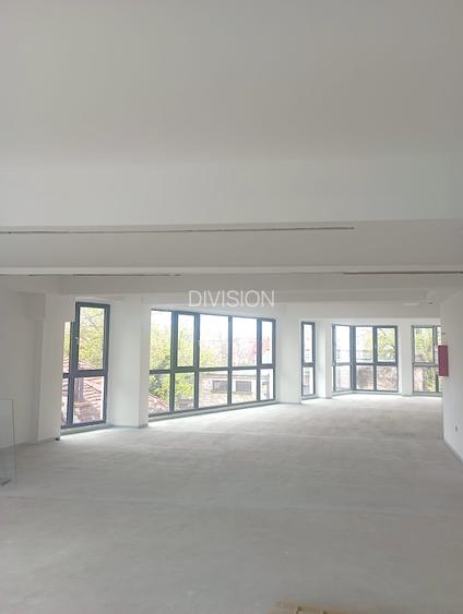 Clădire modernă în Dorobanți – Capitale - 9