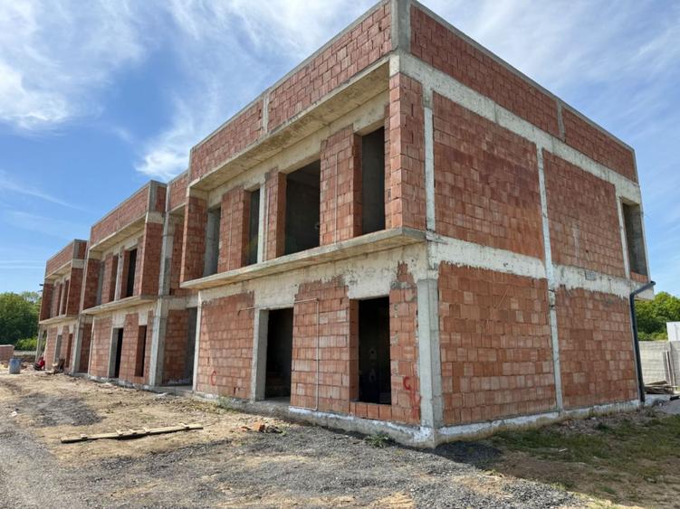 Eleganță și natură: vilă urbană exclusivistă în Tunari