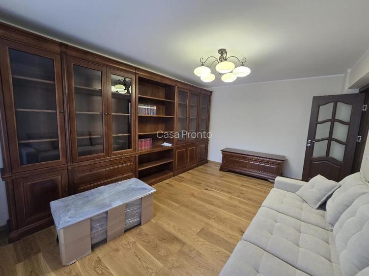 De vanzare Apartament 4 camere, zona Tolstoi. - 2