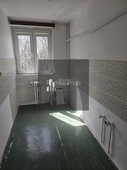 APARTAMENT 2 CAMERE, SECTOR 4, EMIL RACOVITA, DE RENOVAT - 8