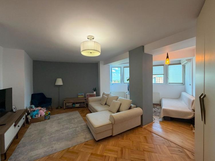 Apartament 2 camere, decomandat, confort 1 sporit, zona Modern