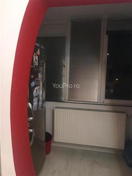 Decomandat 2 camere Zona Lunei / Printul Turcesc / Etaj 3 - 5
