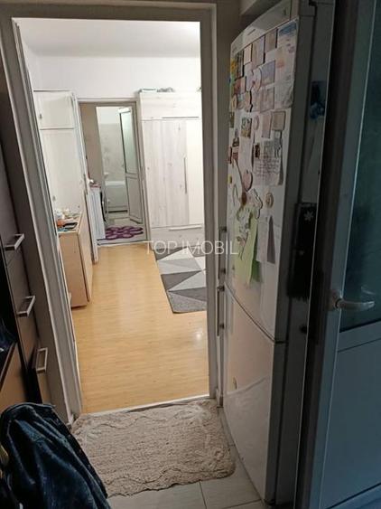Etaj 1, fara risc, 2 camere zona Mircea cel Batran - 2