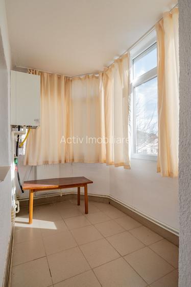 INEL 2 – Dezrobirii – 3 camere decomandate, 2 bai, etaj 3/4, bloc 1987 - 7