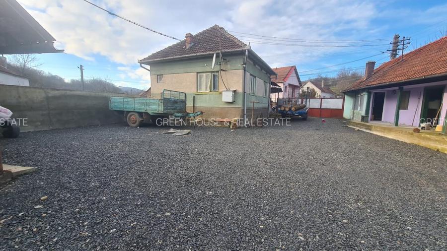 Pret Redus ! Casa cu teren zona Roscani,Tinutul Pastravariilor - 7