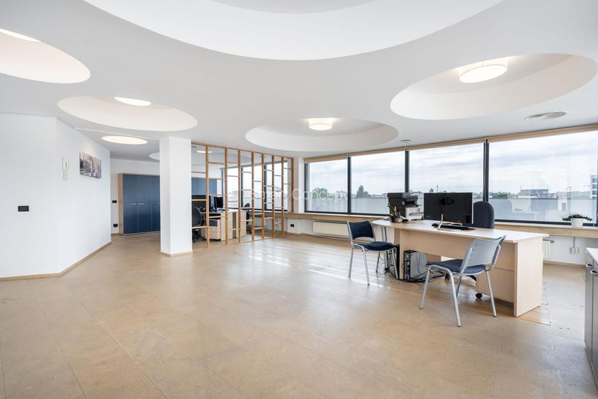 ULTRA-CENTRAL: Penthouse de 243 mp (Terasă 105 mp!) cu View Spectaculos - 4