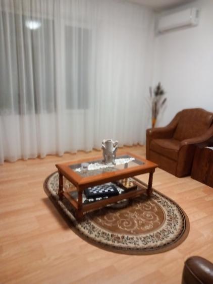 2 camere decomandate, conf 1 , supr. 45 m patrati, etaj 3,, zona bulevard