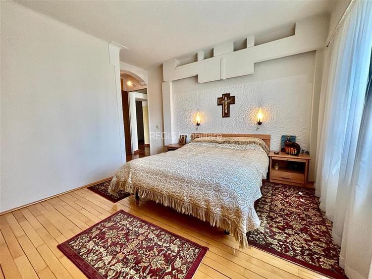 Apartament 4 Camere Central Predeal - 9