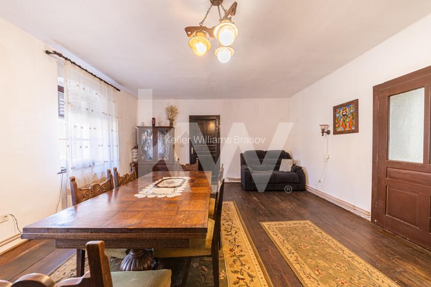 Proprietate versatilă cu 2 case și garsonieră în Hărman, locuință sau investiție - 10