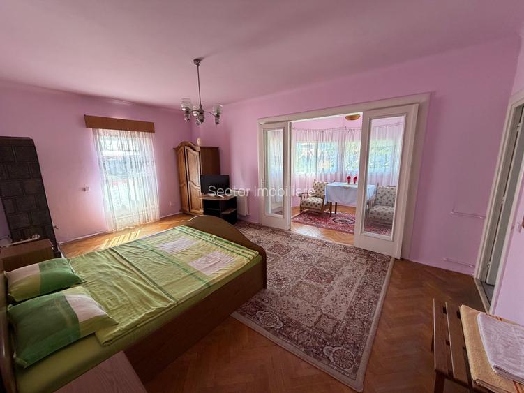 Vilă istorică de vânzare Castel Aura Buzescu Bușteni str. Victoriei nr. 11