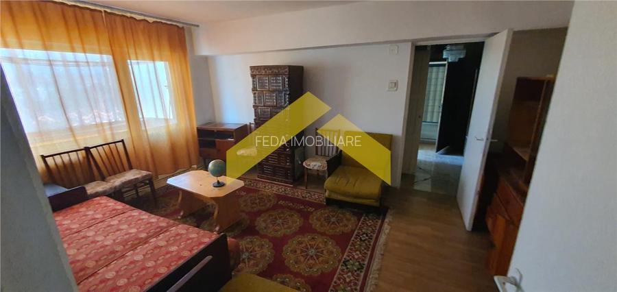 Apartament de vanzare 2 camere orasul Sebis - 10