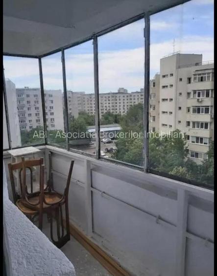 Dristot metrou/Garsoniera 27mp,bloc 1984/ 60.000euro - 2