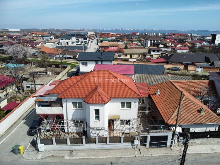 Casa Ovidiu Central 285 mp teren, curte 100 mp, 2 garaje, terasa, gaze - 2