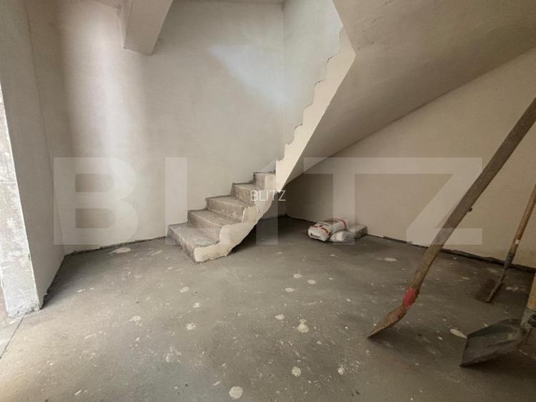 Duplex semifinisat de vanzare, Tauti  - 17