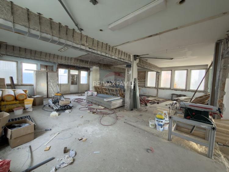 Hotel / Pensiune cu 48 camere de vânzare Calea Borsului/CT Park/ CET - 8