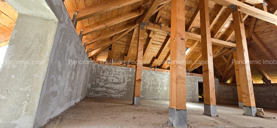 Vila de vanzare Focsani la gri, tip brancovenesc . - 37