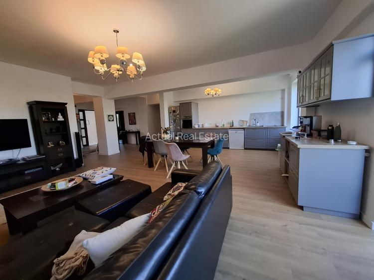 Imobil - Vila Multifuncțională 864 mp + Teren 971 mp  |  Zona DACIA - 9