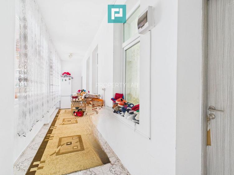 Două case, curte mare, lângă Castelul Corvinilor - 26