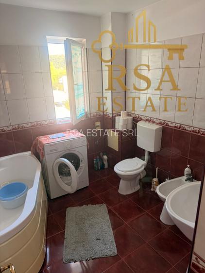 Apartament de vanzare 3 camere decomandat Et 2 zona Centrala  Rm Valcea - 5