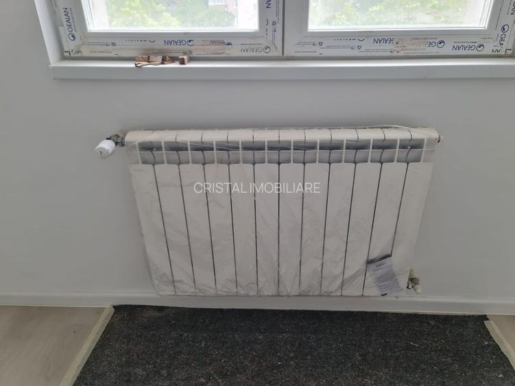 De vanzare Apartament  4 camere tip duplex  Pacii, etajul 4 si 5 - 8