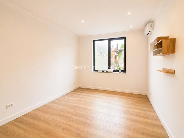 Închiriere Vilă   | 8 camere  | Zona Capitale - 10