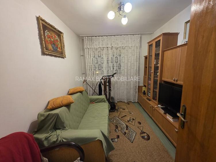 Titan - langa Parc IOR - Scoala 195 - 12