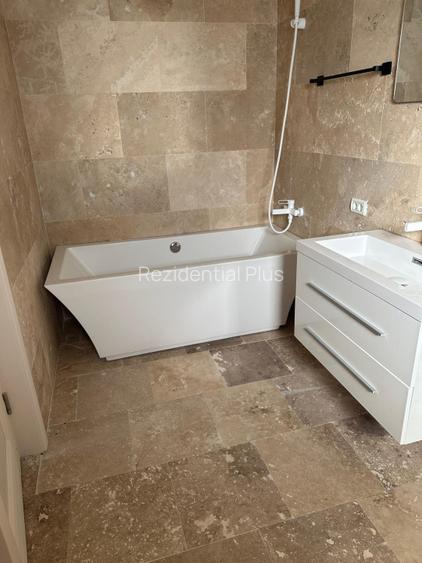 Duplex in complex privat, Tunari, curte proprie, comunitate restransa - 21