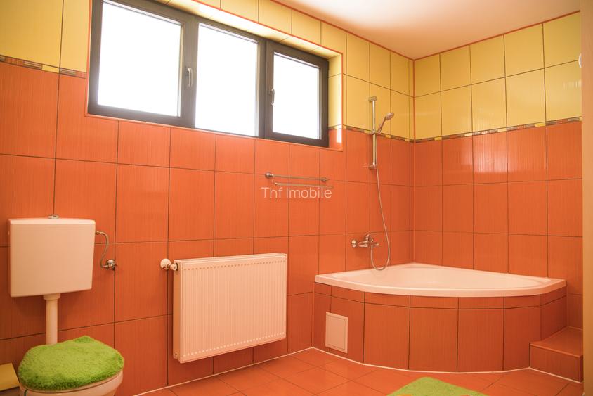 Vilă la munte- Valea Doftanei, 1400 mp teren; casă+ anexe 400mp; - 10