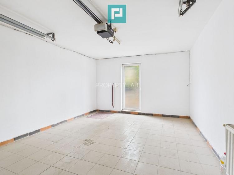 Vilă cu 5 camere pentru investiții în Dumbrăvița - 10