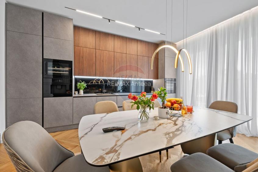 Arhitectură, tehnologie și lifestyle premium într-o vilă spectaculoasă - 35