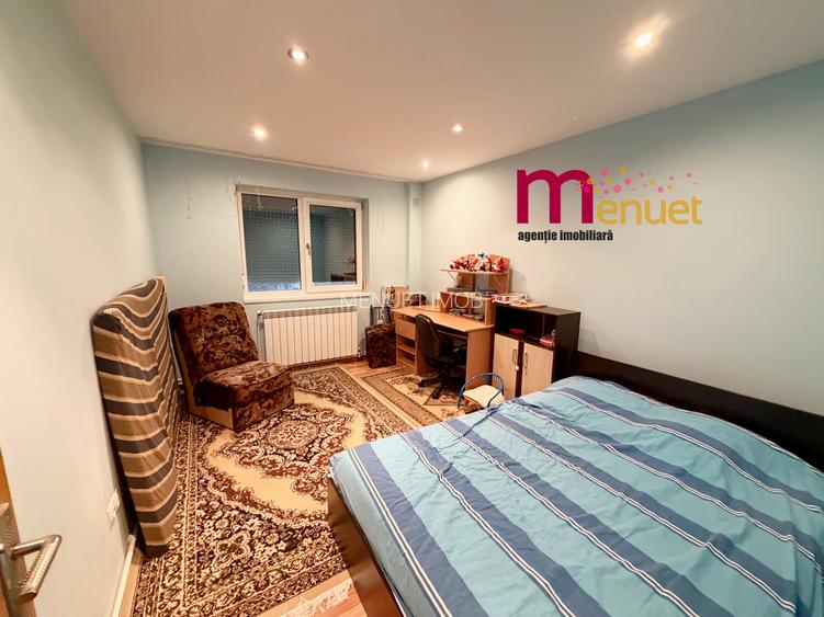 Apartament 2 camere,zona Vest,etaj 2 - 8