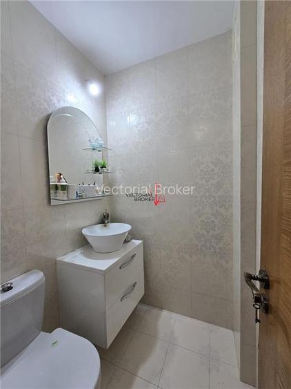 Et.1, hol  H , bloc reabilitat  Doamna Ghica Pancota - 8