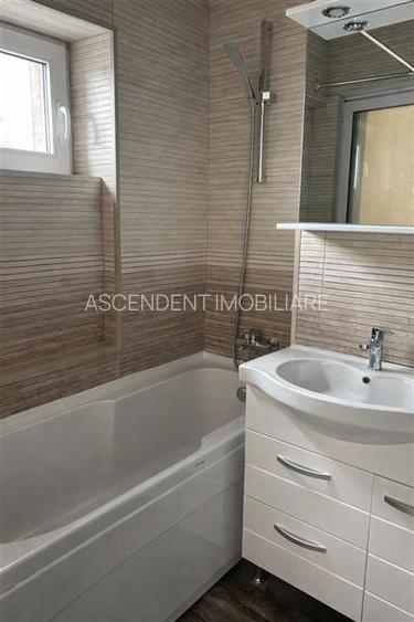 Proprietate personalizata, mobilata si echipata, Central, Brasov - 7