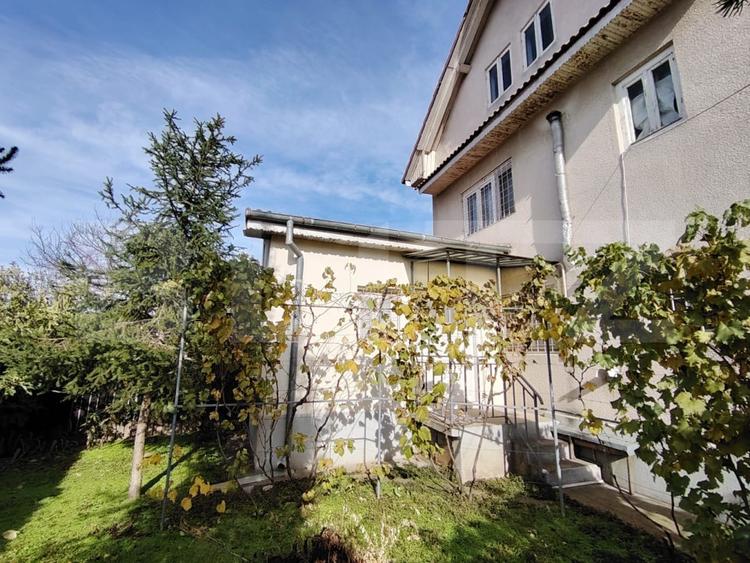 Casa 5 camere, 214 mp, cartierul Brestei
