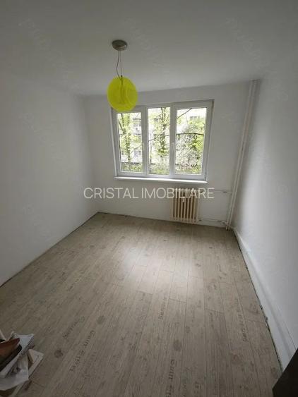 Vanzare apartament 3 camere in Titan - 4
