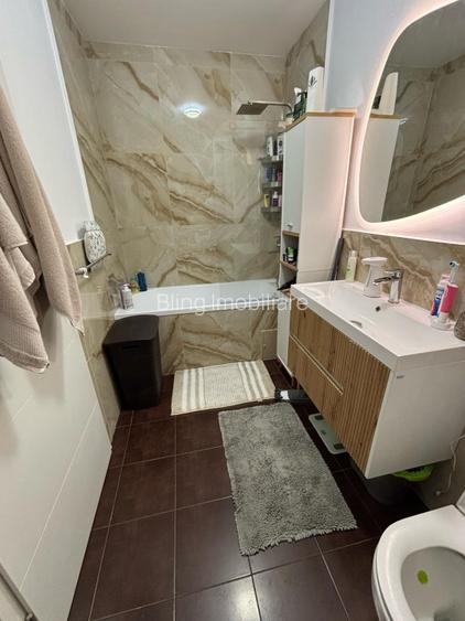 Apartament cu 3 camere, 66 mp, parcare, zona KIK - 8