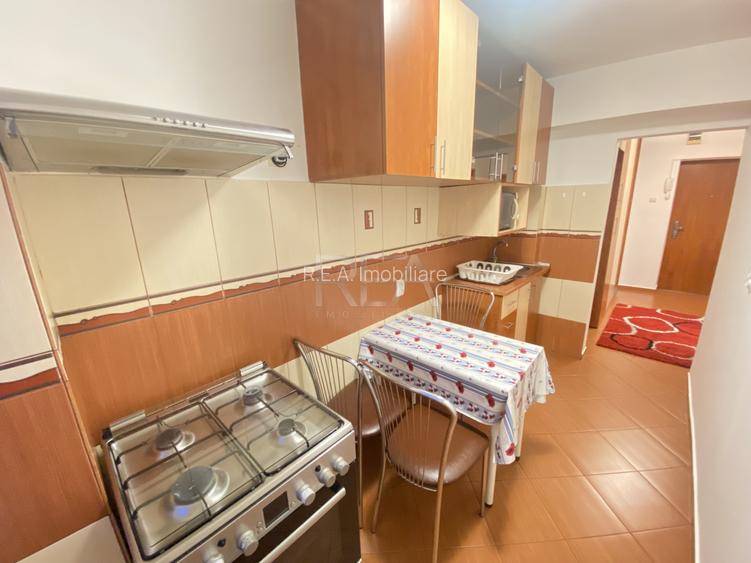 Garsoniera-Decomandata- Trafic Greu - 4