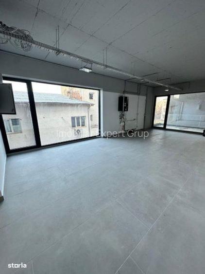 Dacia, spatiu comercial, suprafata 243 mp - 2