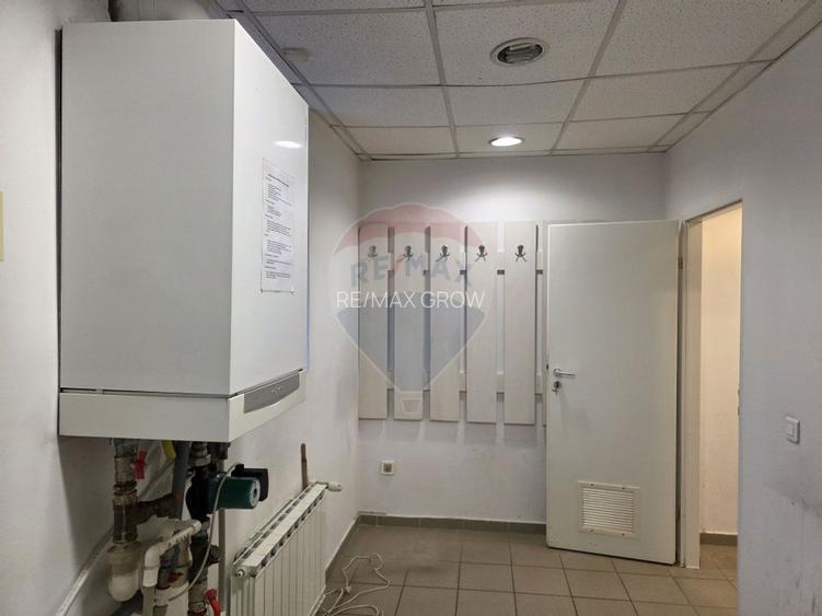 Oferta - Spatiu comercial de inchiriat in zona centrala a mun Onesti - 11