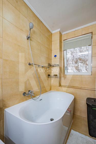 Apartament 3 camere - Etaj 1 - str. Lupeni - mobilat si utilat - 14