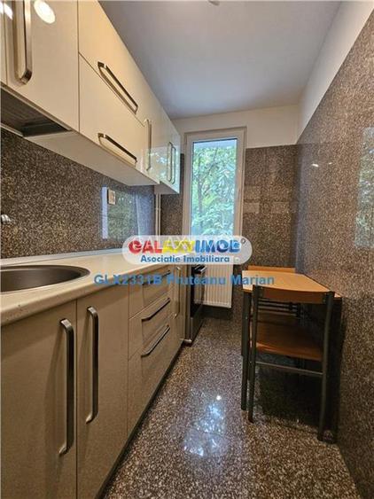 Inchiriere garsoniera Premium situata langa metrou Romancieriilor - 28