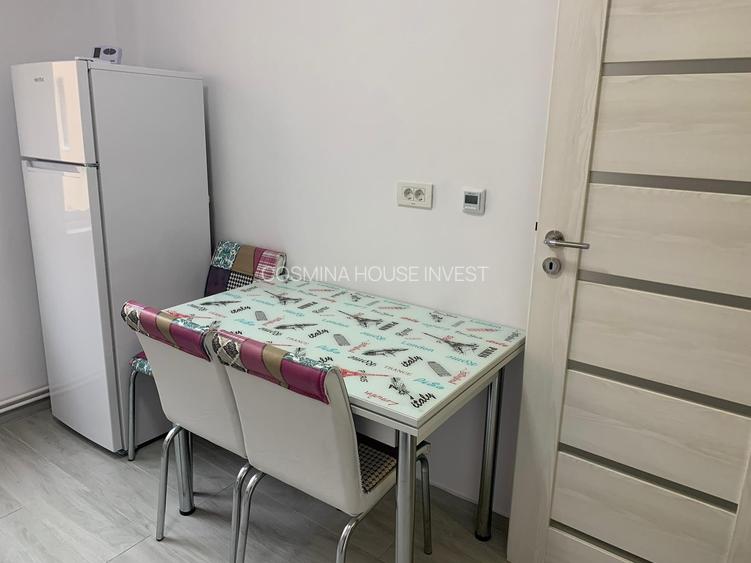 Se inchiriaza  in centru apartament cu doua camere, pret 400 euro lunar. - 4